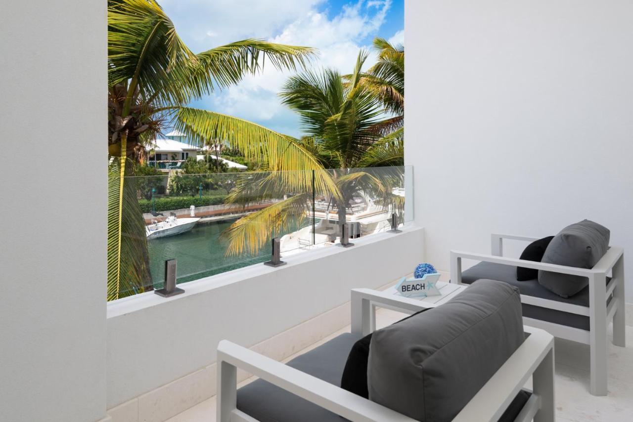 Zenza Boutique Hotel Providenciales Bagian luar foto